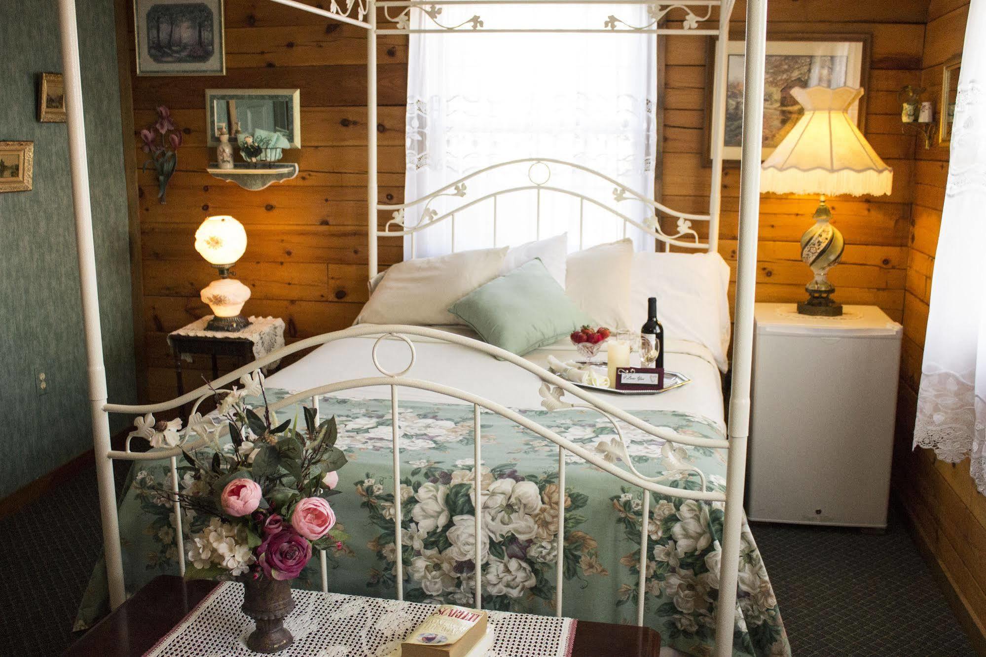 Bed & Breakfast Berry Patch 3*